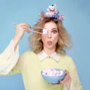 Мама В Шапке