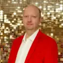 Сергей Вершков | ИИ, чат‑боты для бизнеса, чатбот, ИИ‑решения для автоматизации, ИИ в бизнесе, бот на базе ИИ, нейросеть для автоматизации, автоматизация с ИИ, оптимизация бизнеса с ИИ, gigachat, CRM